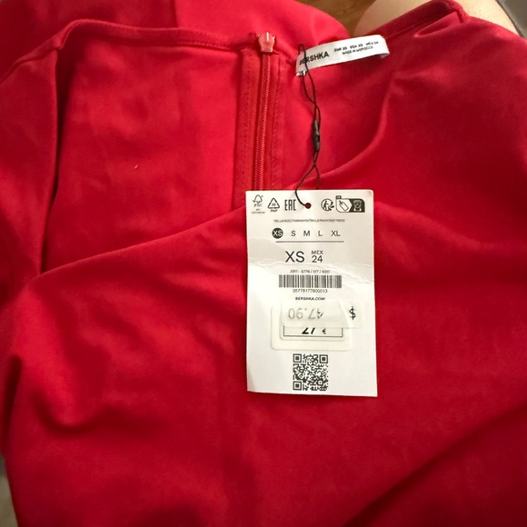 Dress red - Picture 4 of 4